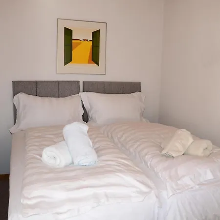 Апартаменты Charming And Cosy *